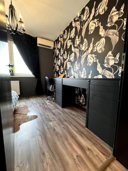 Ultra Central Premium Duplex 부다페스트 외부 사진